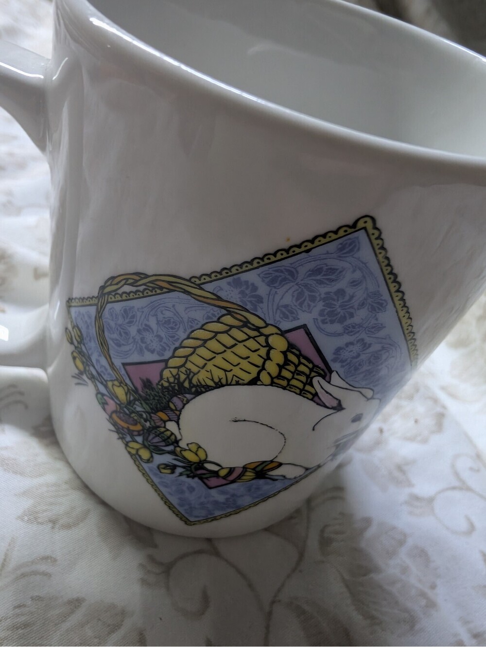 Sansegal Everyday White Ceramic Bunny Mug with Basket Design